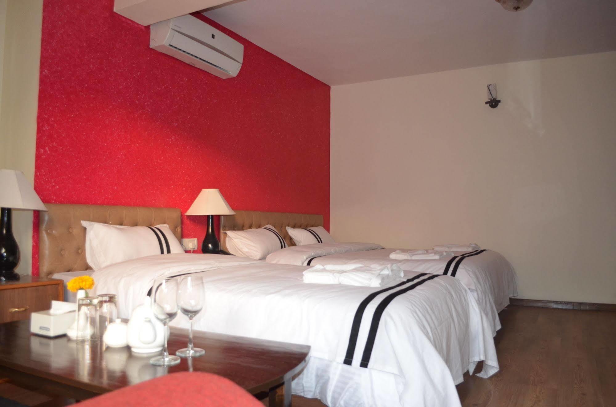 Hotel Amaryllis Katmandu Kültér fotó
